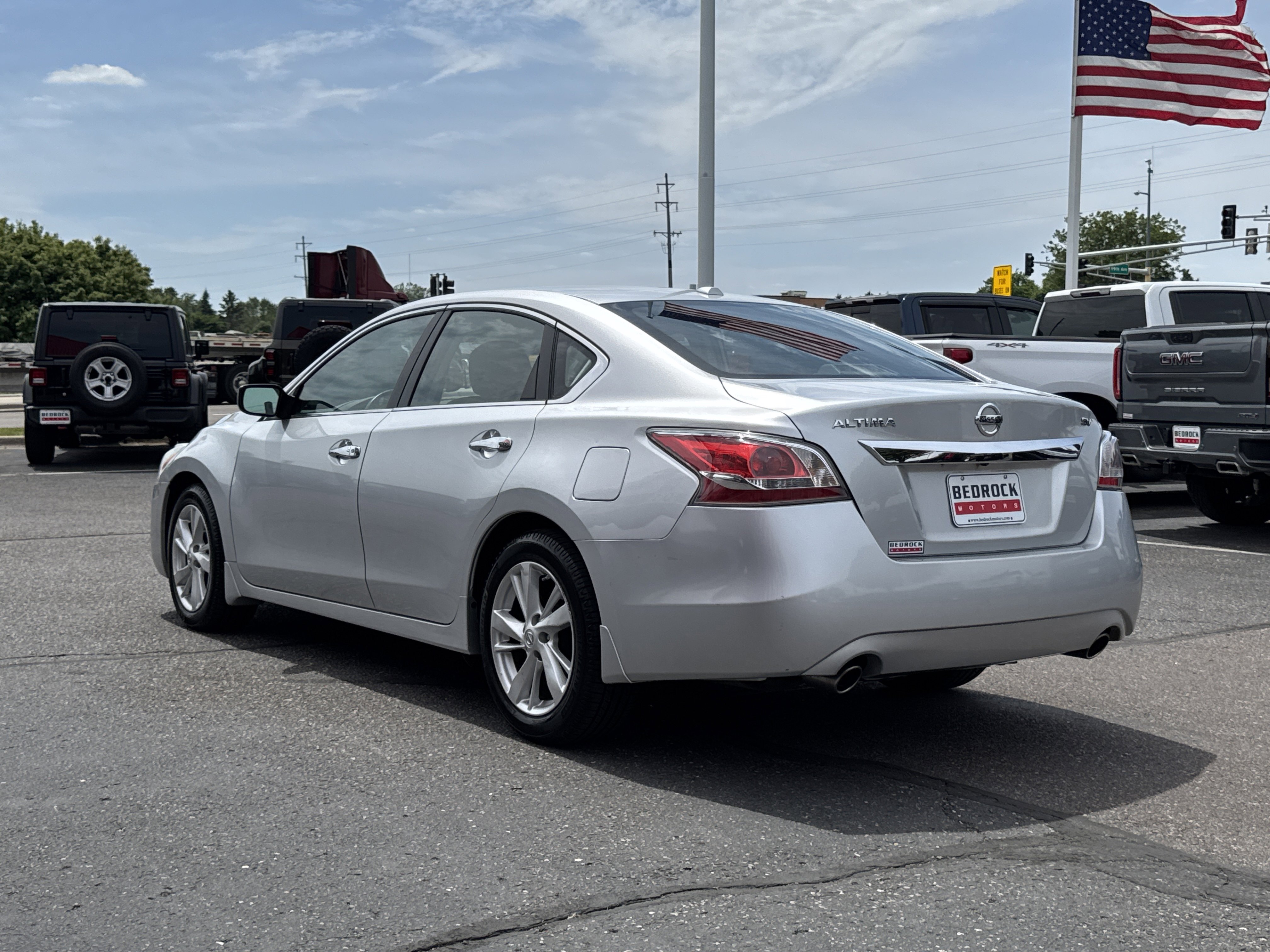 Used 2015 Nissan Altima 2.5 SV FWD image 5