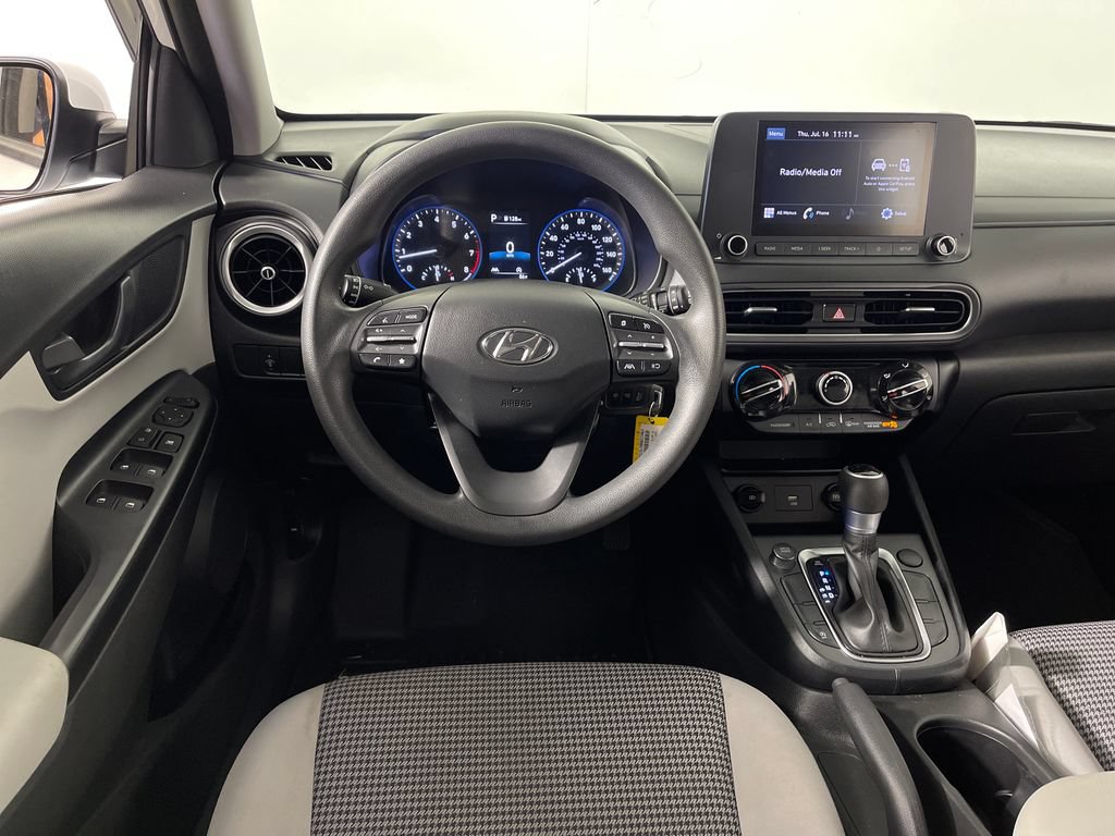Used 2022 Hyundai Kona SE FWD image 15