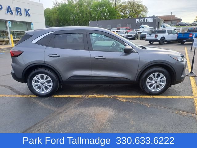 Used 2023 Ford Escape Active AWD/4WD image 5