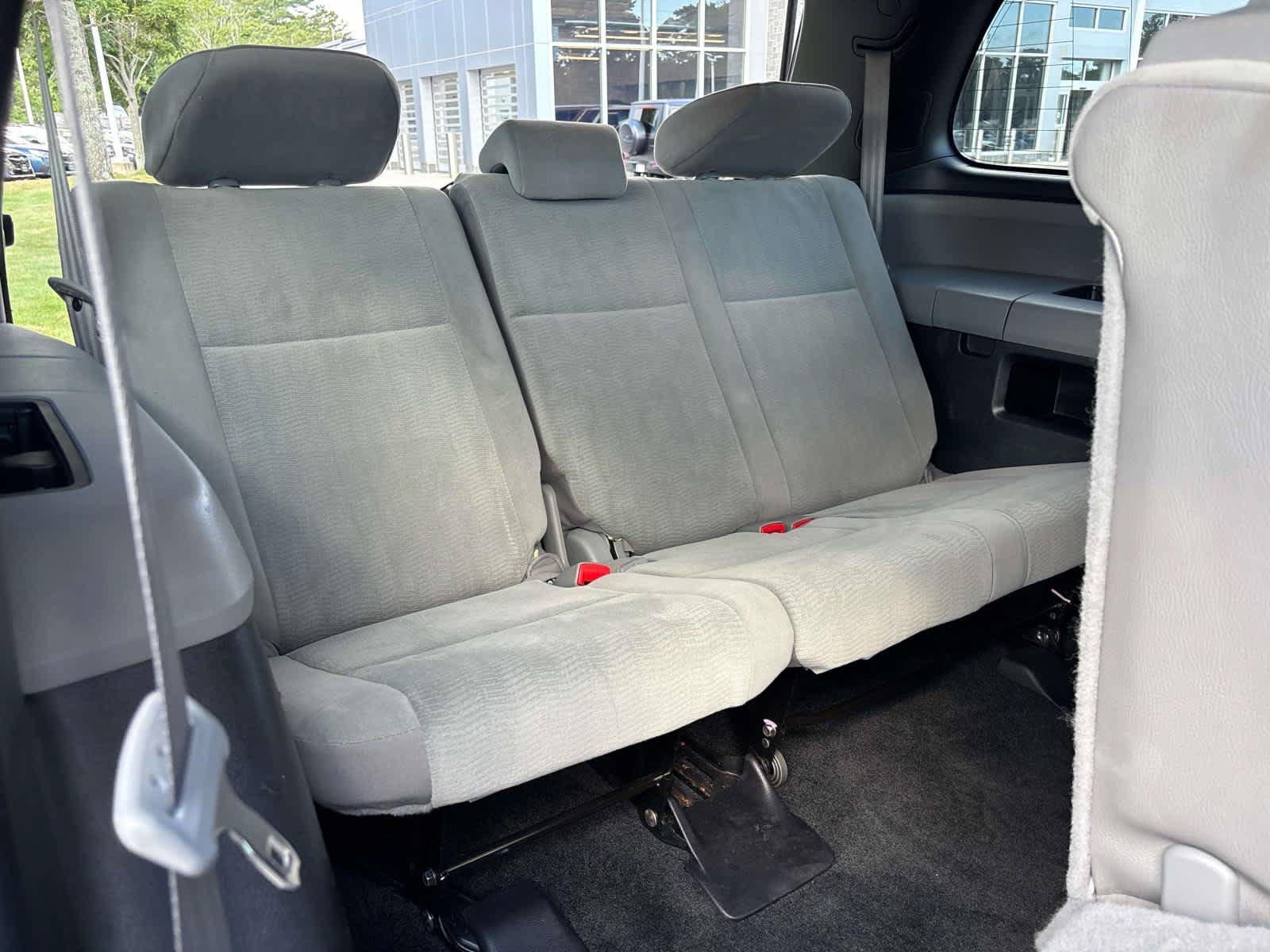 Used 2016 Toyota Sequoia SR5 AWD/4WD image 19