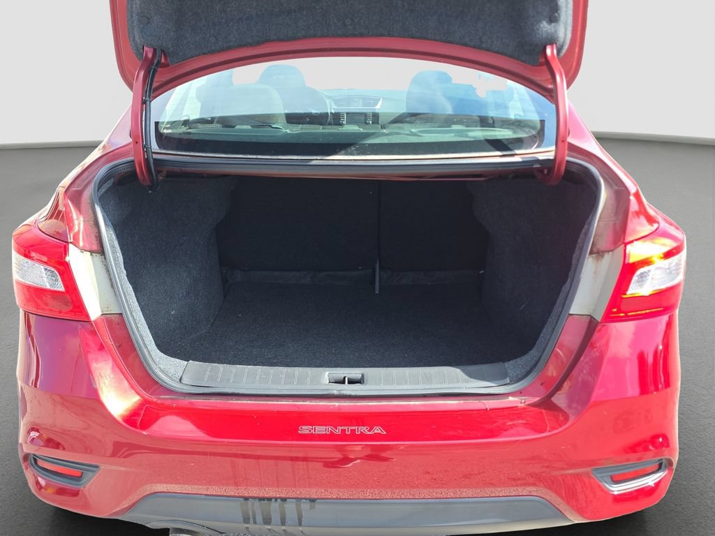 Used 2017 Nissan Sentra SR w/ Driver's Assist Package FWD image 14