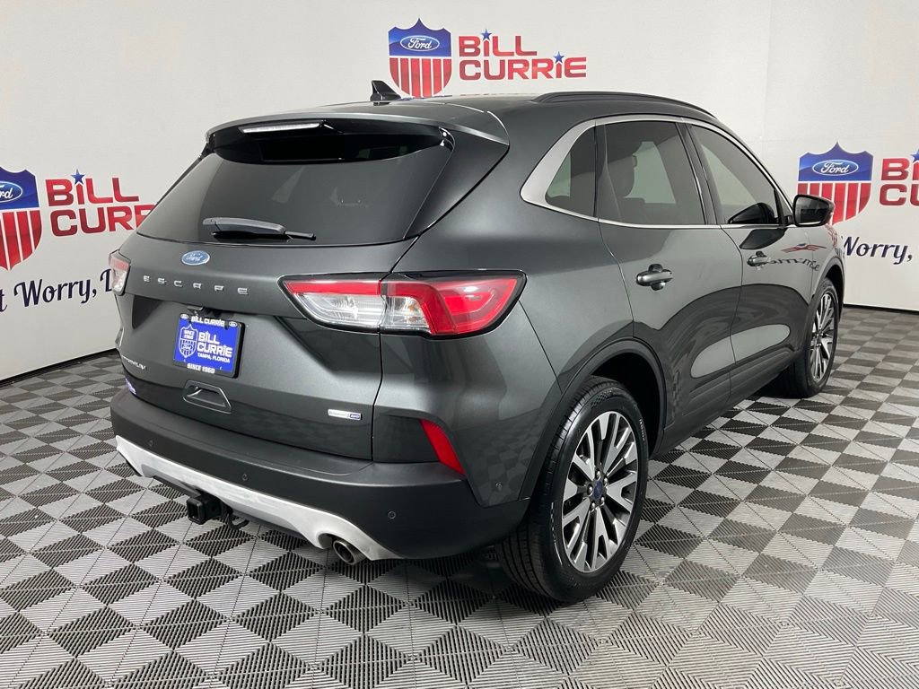 Used 2020 Ford Escape Titanium image 3