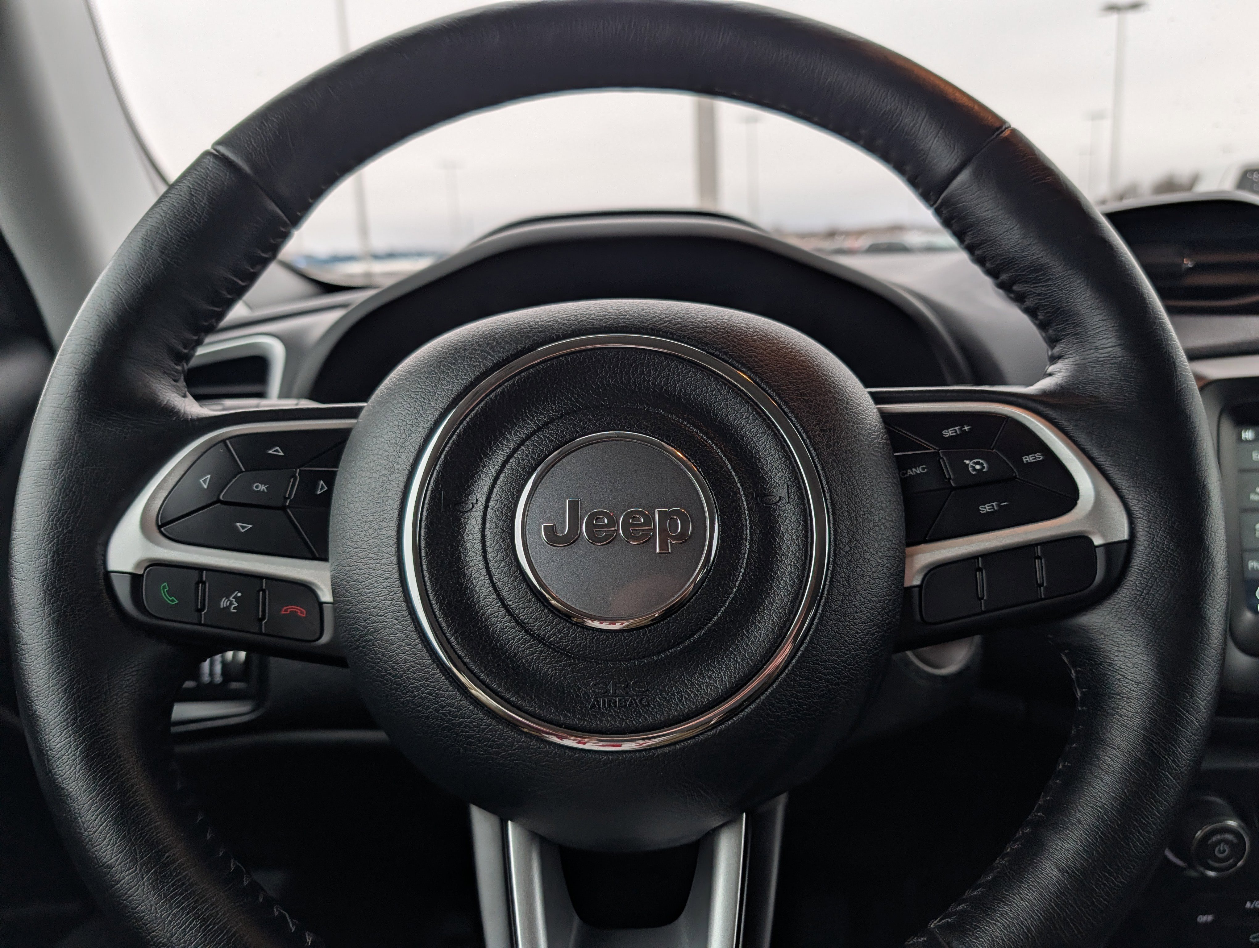 Used 2021 Jeep Renegade Latitude w/ Convenience Group image 28