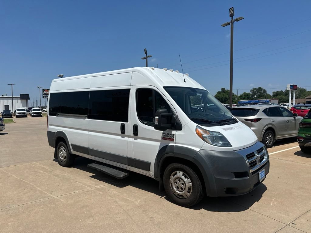 Used 2016 RAM ProMaster 2500 w/ Premium Appearance Group FWD image 3