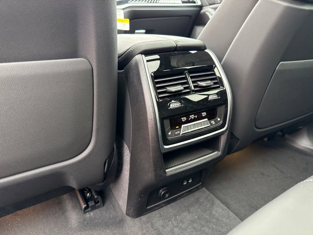 New 2026 BMW X5 M60i image 21