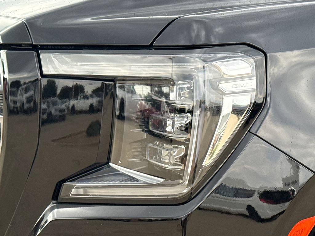 Used 2024 GMC Yukon AT4 w/ Max Trailering Package AWD/4WD image 4