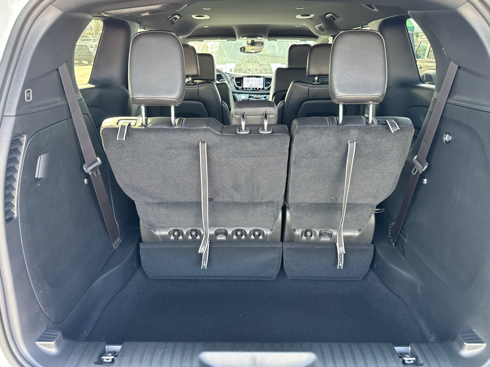 New 2026 Chrysler Pacifica Select w/ S Appearance Package FWD image 19