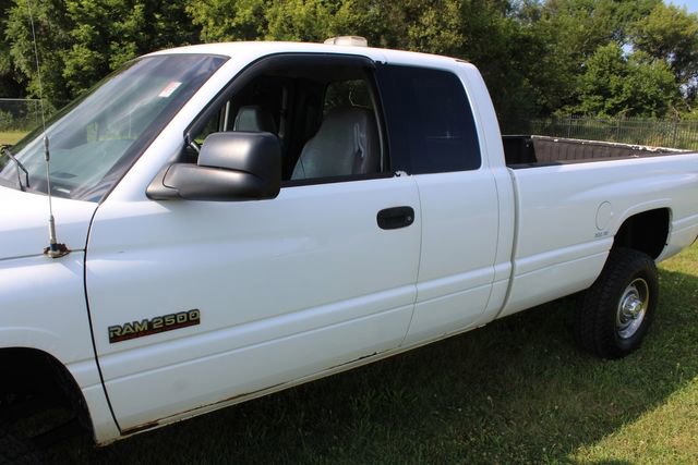 Used 2001 Dodge Ram 2500 Truck ST image 14
