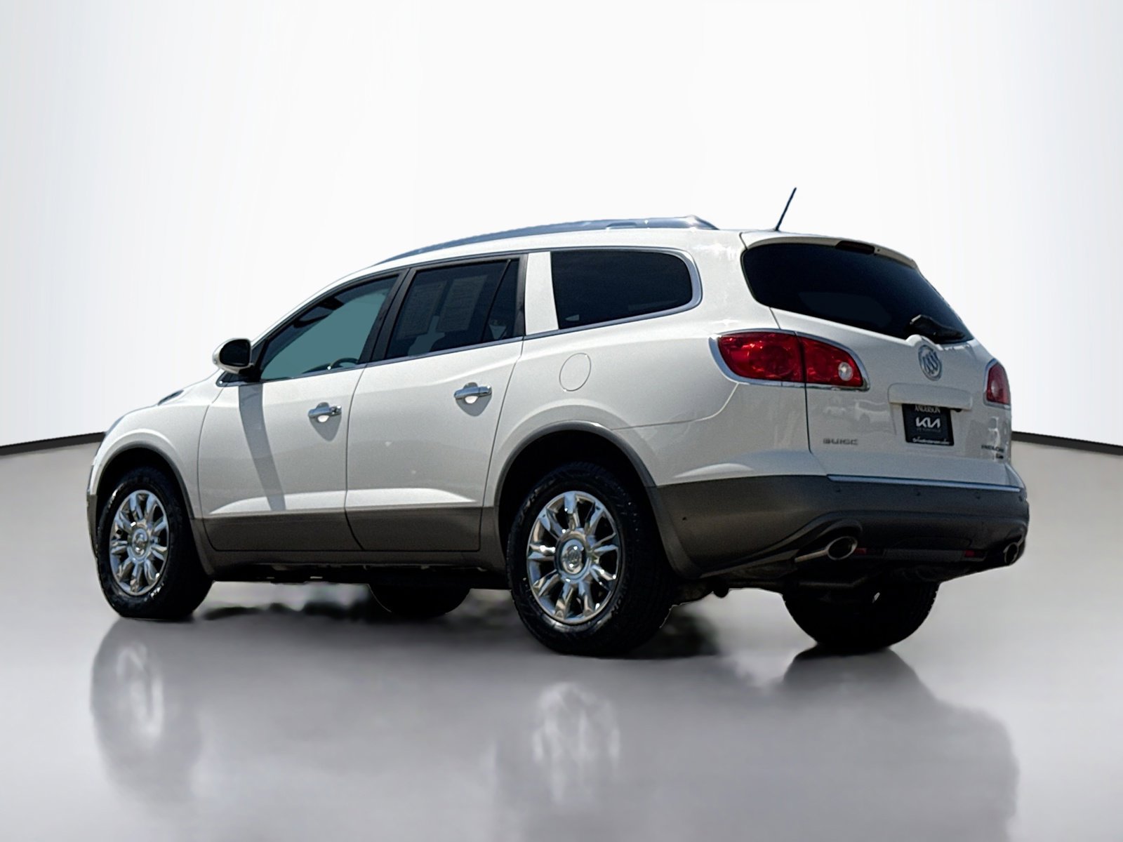 Used 2011 Buick Enclave CXL FWD image 14