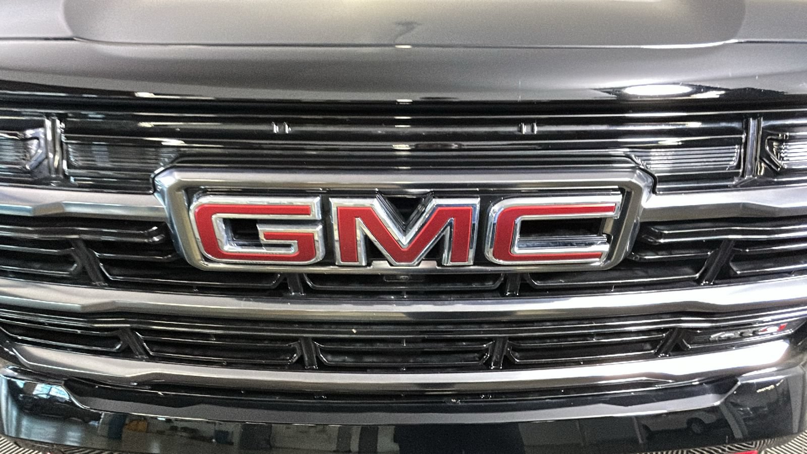New 2026 GMC Terrain AT4 w/ Technology Package II AWD/4WD image 10