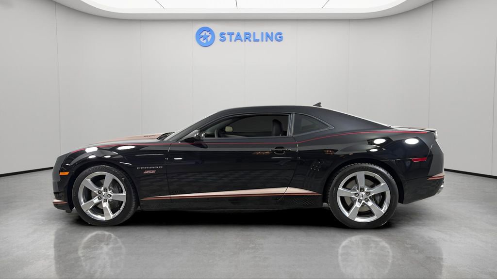 Used 2010 Chevrolet Camaro SS w/ RS Package RWD image 3