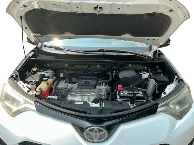 Used 2018 Toyota RAV4 SE AWD/4WD image 20