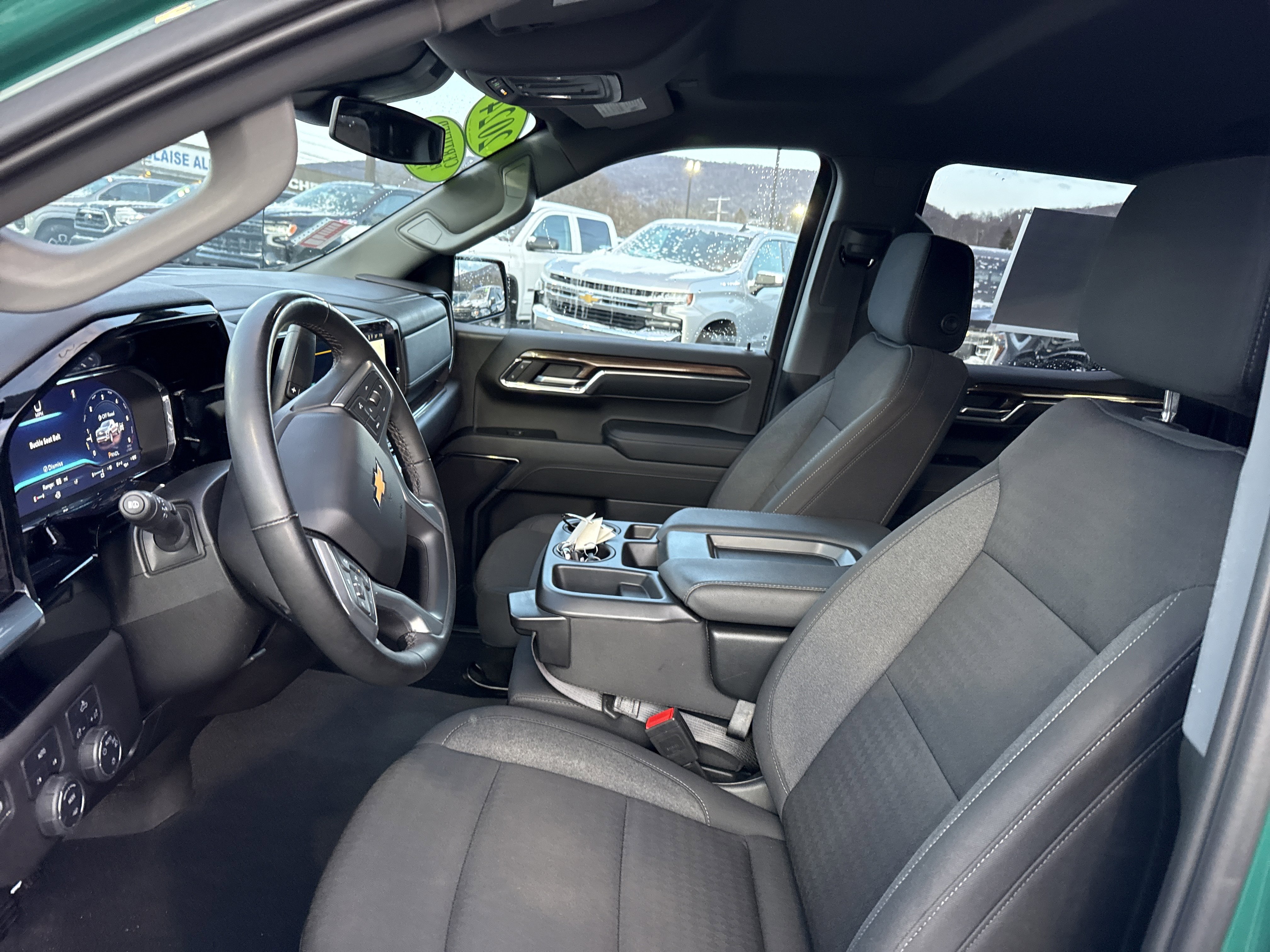 Used 2024 Chevrolet Silverado 1500 LT image 12