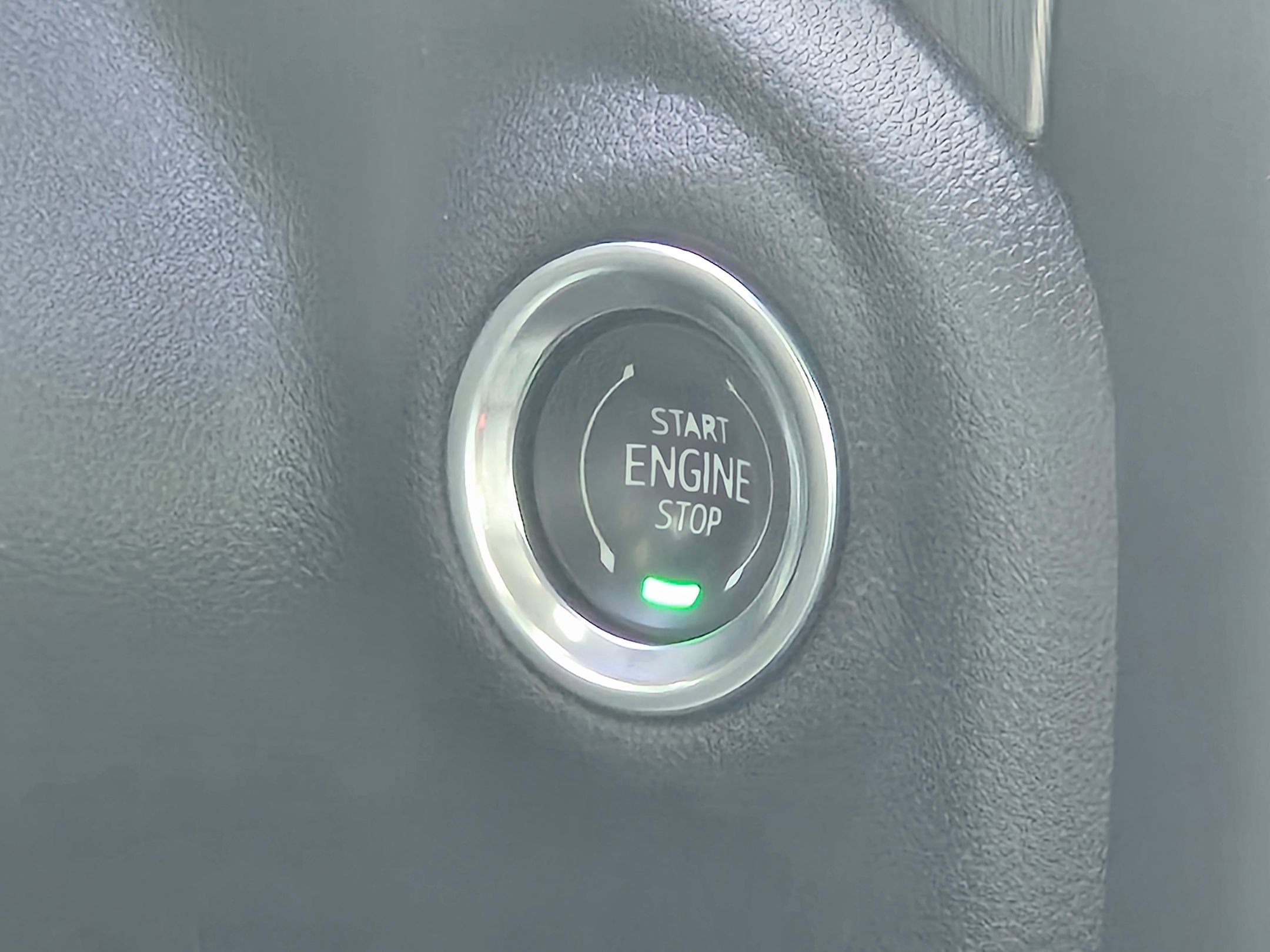 Used 2023 GMC Sierra 3500 Denali image 14