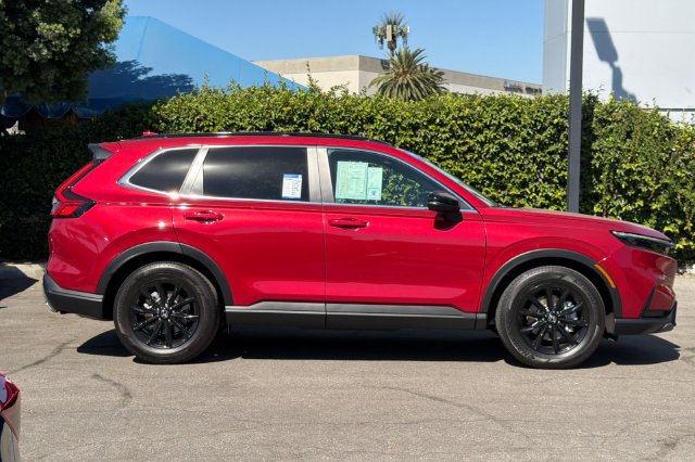 Certified 2025 Honda CR-V Sport image 3