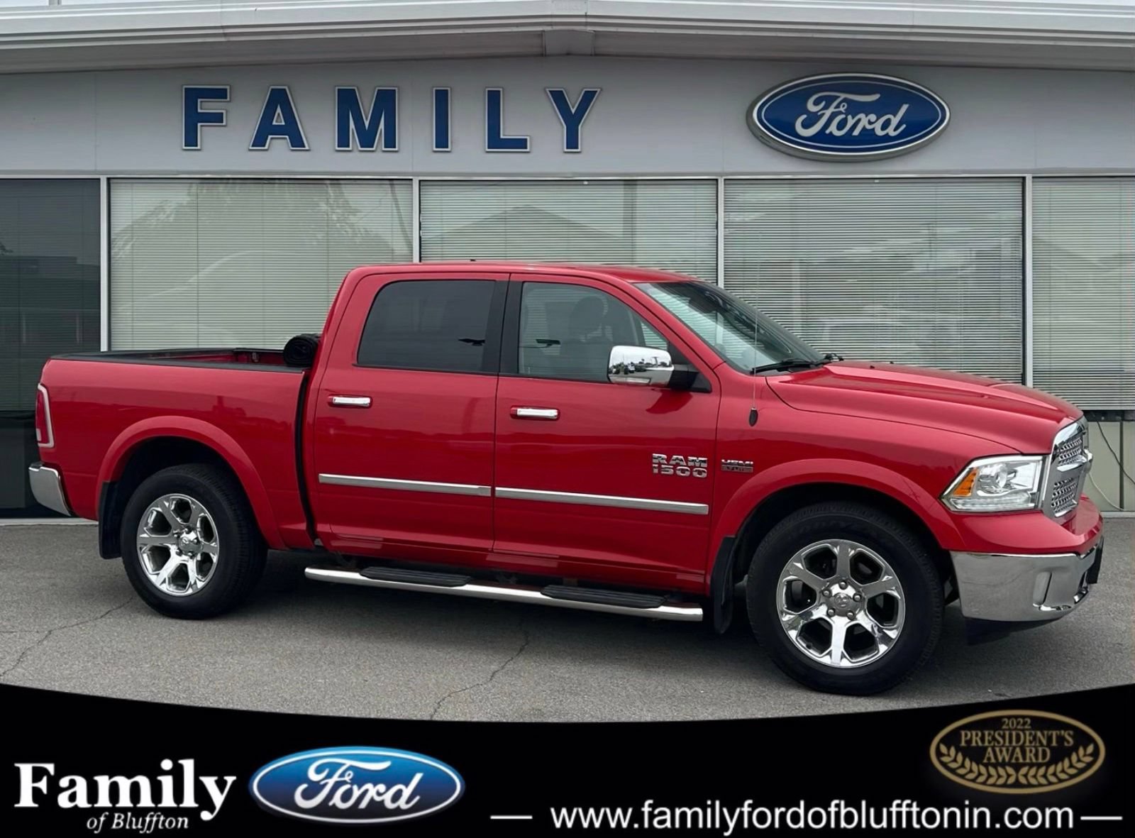 Used 2017 RAM 1500 Laramie AWD/4WD image 1