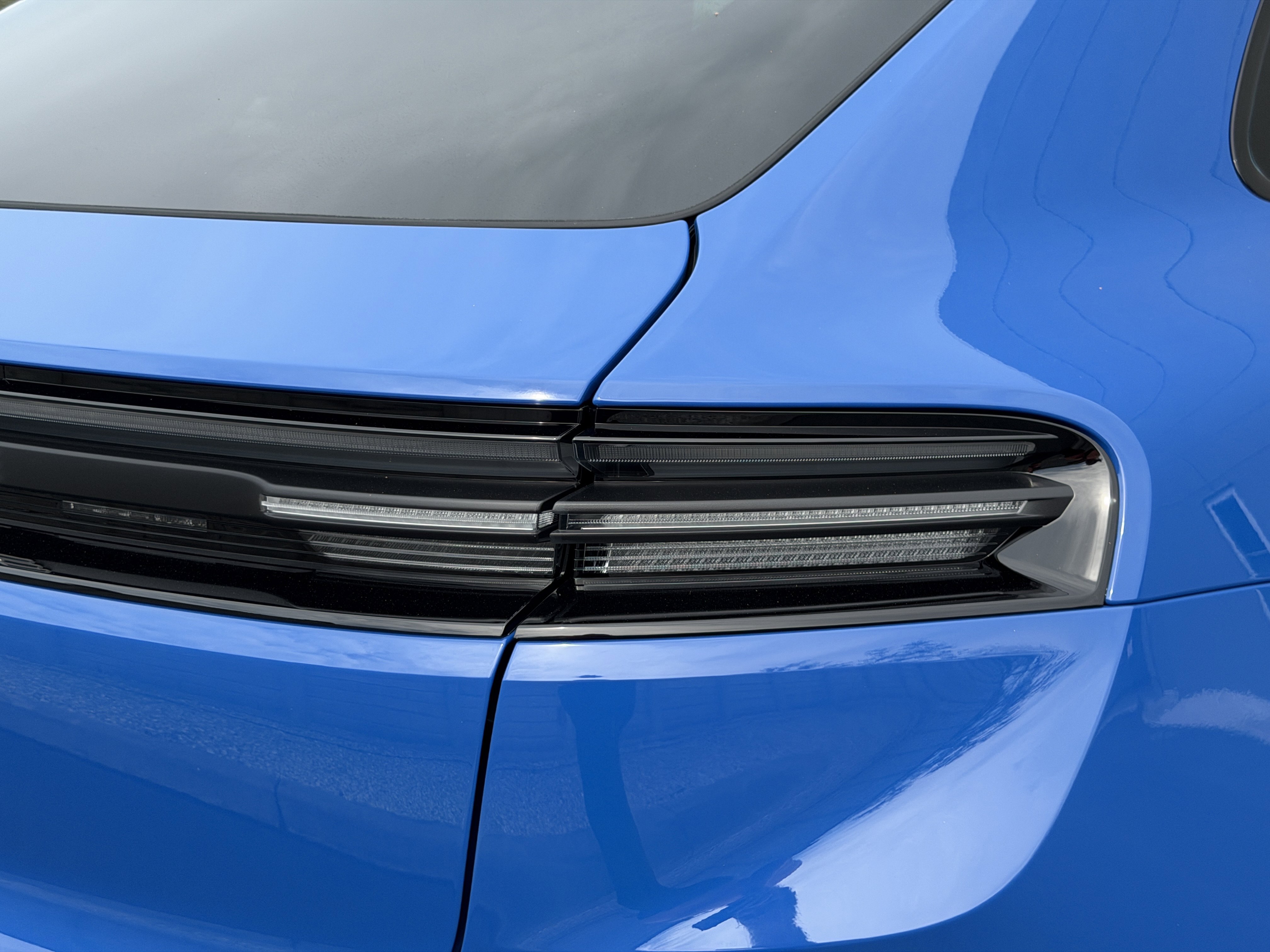 New 2026 Porsche Macan Electric image 13