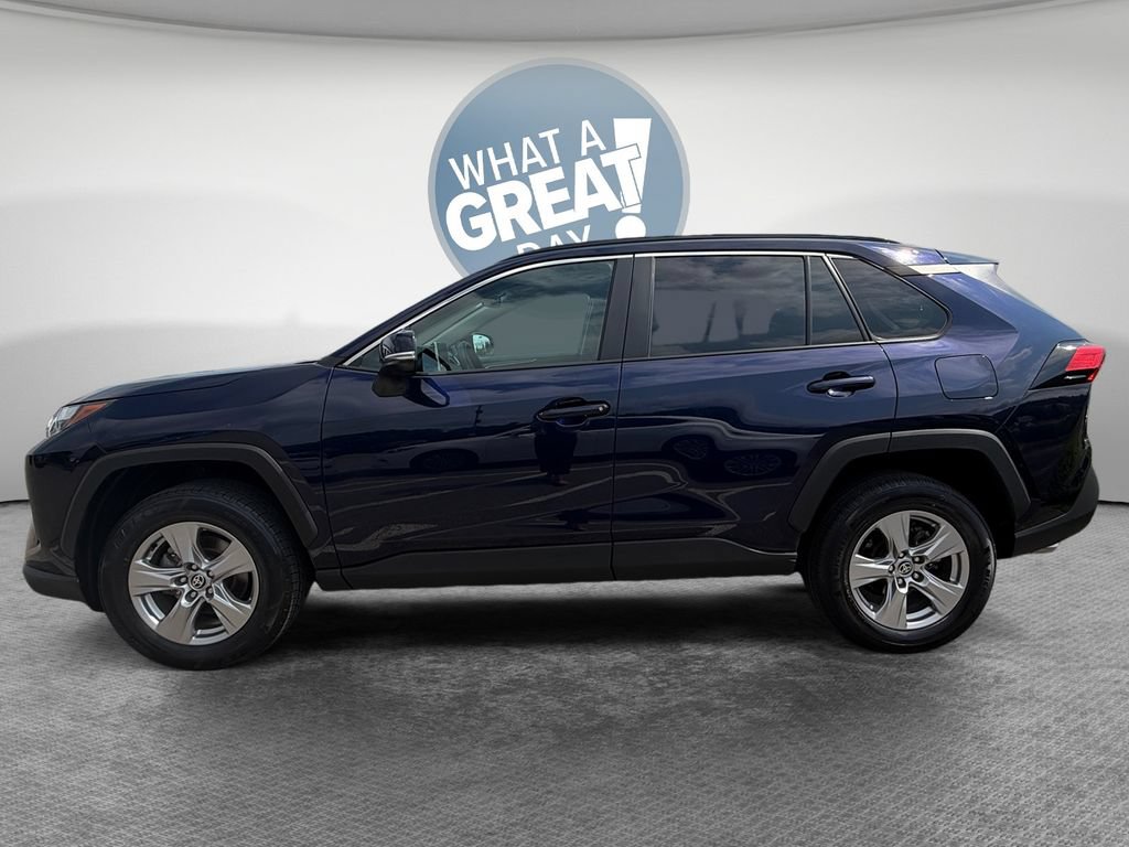 Used 2025 Toyota RAV4 XLE AWD/4WD image 7