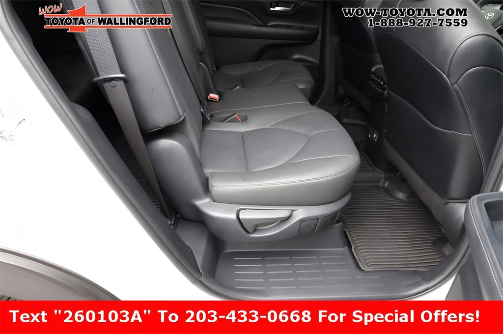 Used 2024 Toyota Grand Highlander Limited image 20