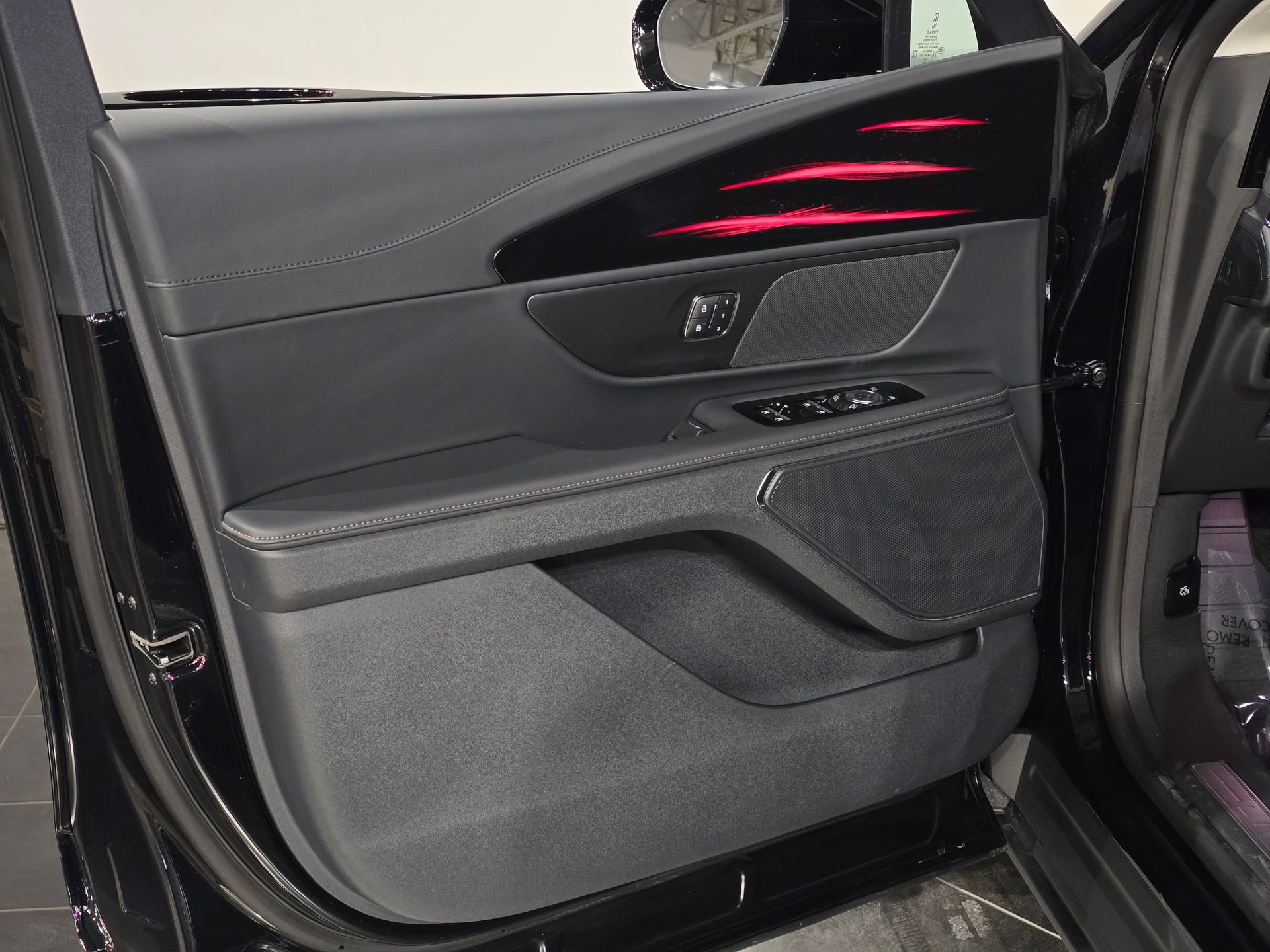 New 2026 Lincoln Nautilus Premier image 16