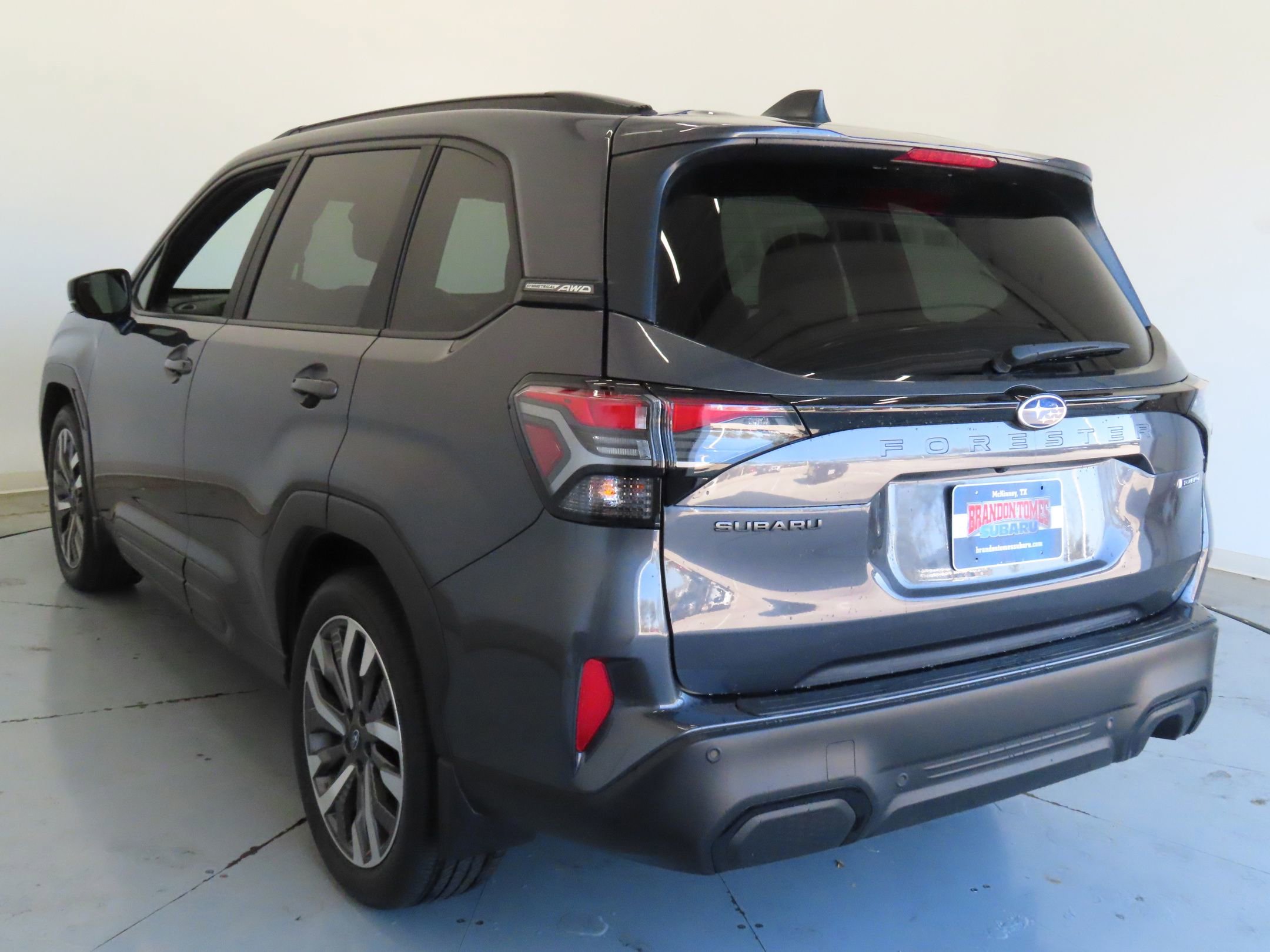 Used 2025 Subaru Forester Touring AWD/4WD image 8
