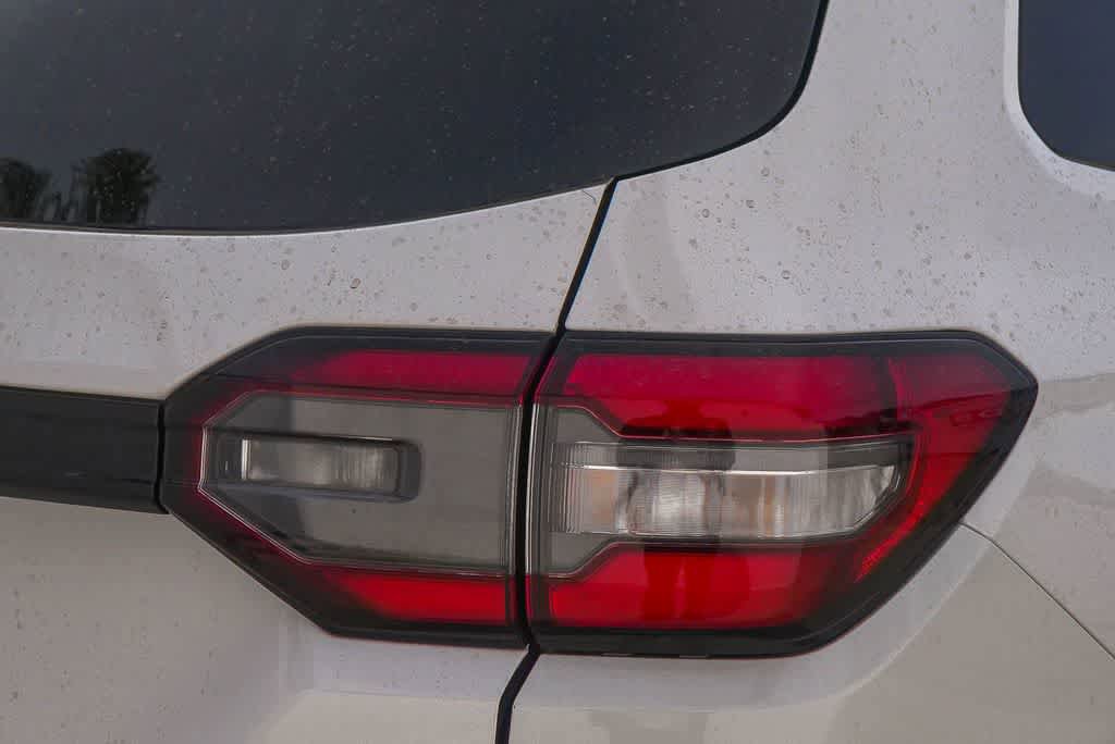 Used 2025 Honda Pilot EX-L image 10