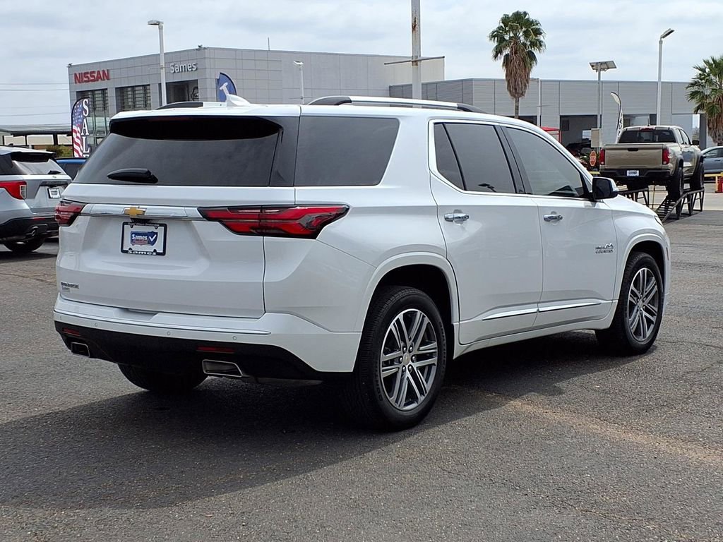 Used 2023 Chevrolet Traverse High Country w/ LPO, Floor Liner Package FWD image 7
