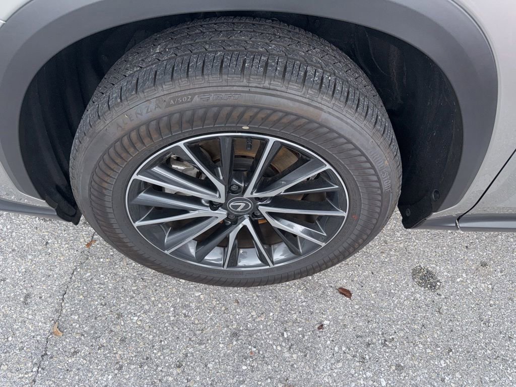 Used 2025 Lexus NX 250 FWD w/ Accessory Package (Z1) image 10