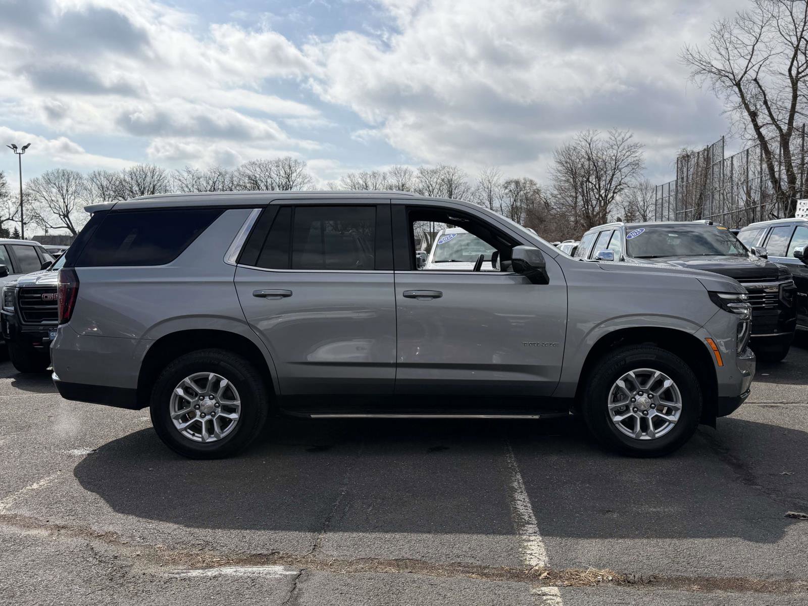 Certified 2025 Chevrolet Tahoe LT image 6