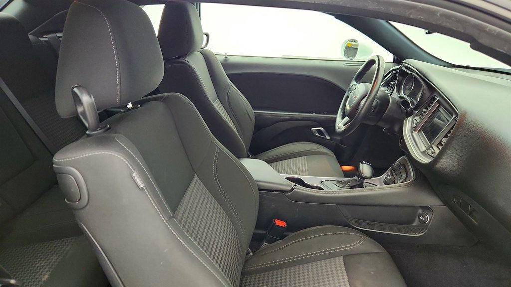 Used 2018 Dodge Challenger SXT image 22