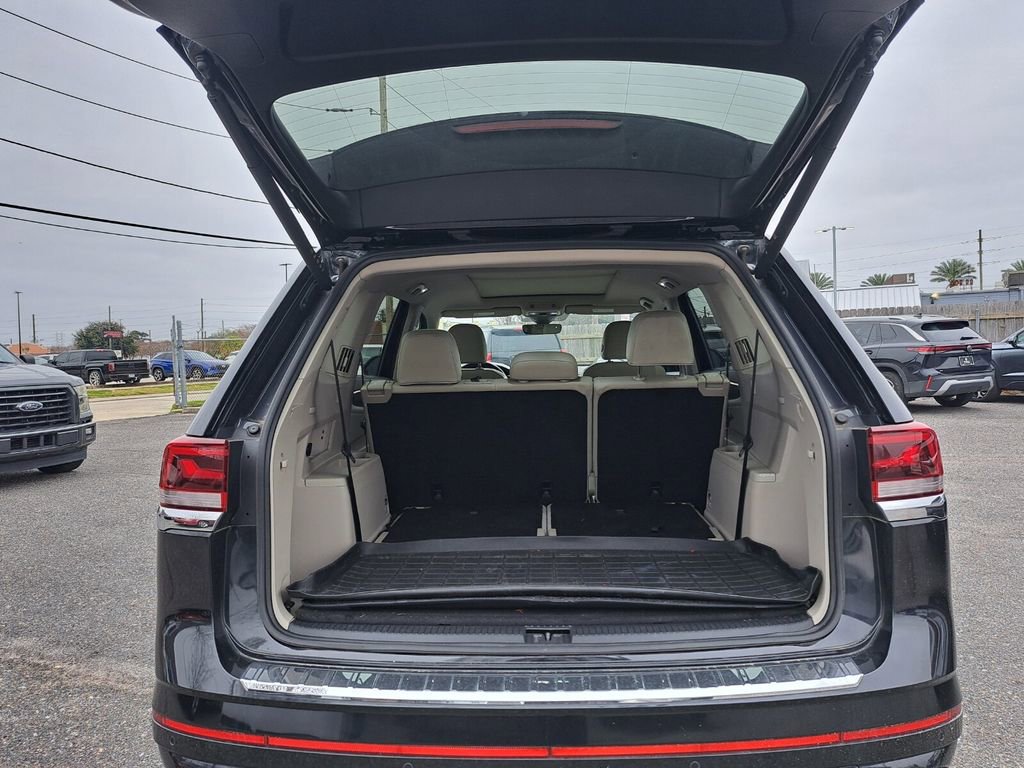 Used 2024 Volkswagen Atlas SEL Premium R-Line image 26