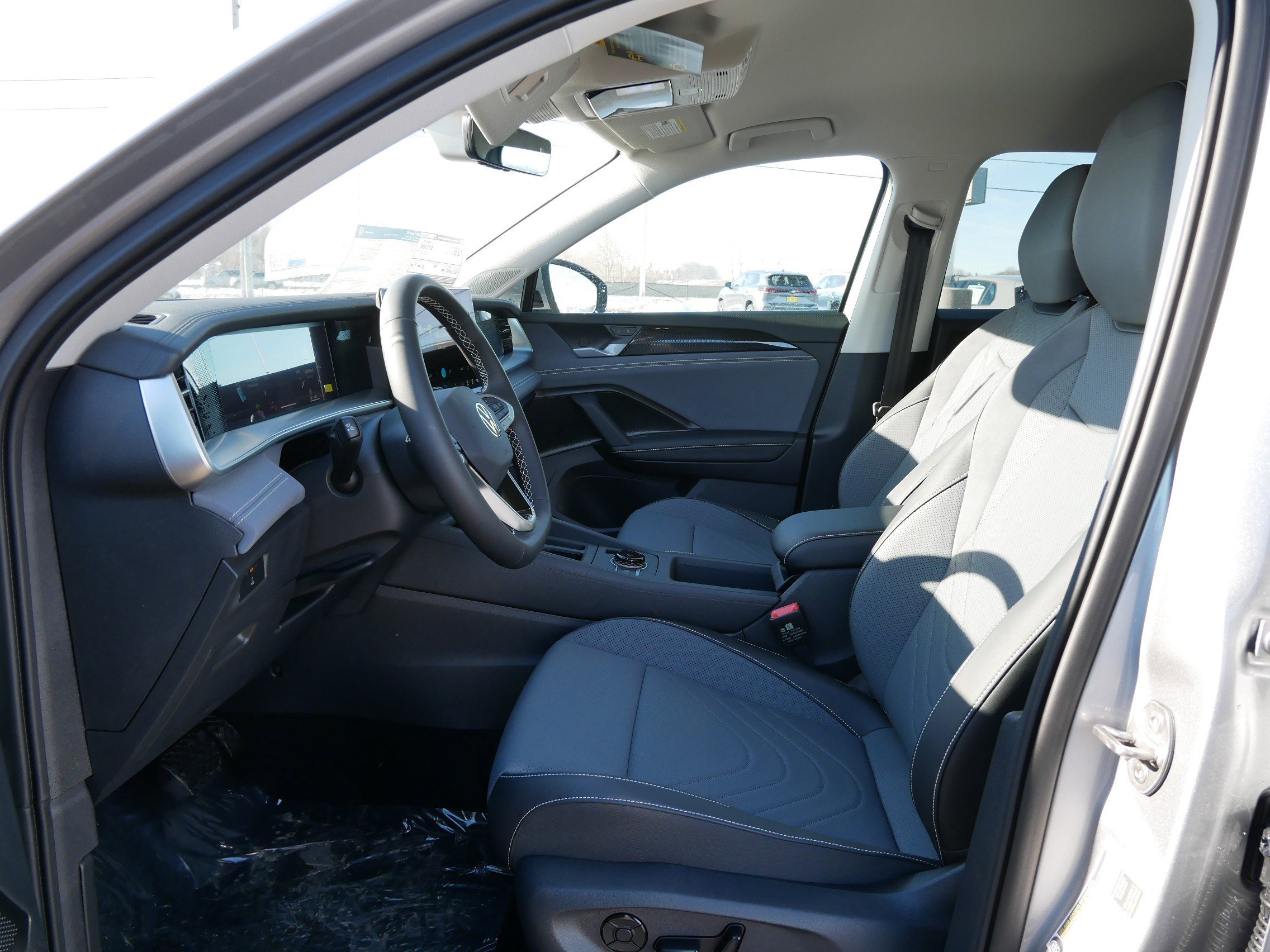 New 2026 Volkswagen Tiguan SE image 5