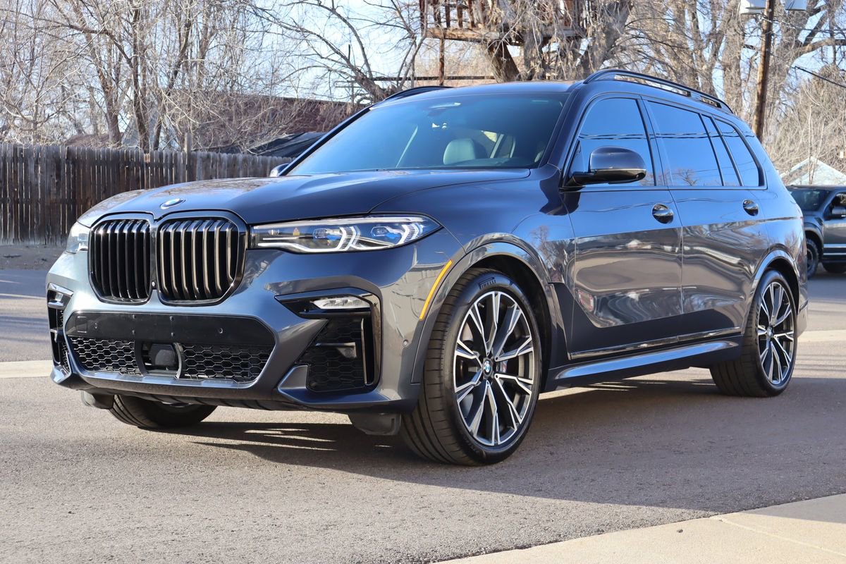 Used 2020 BMW X7 M50i w/ Dynamic Handling Package image 11