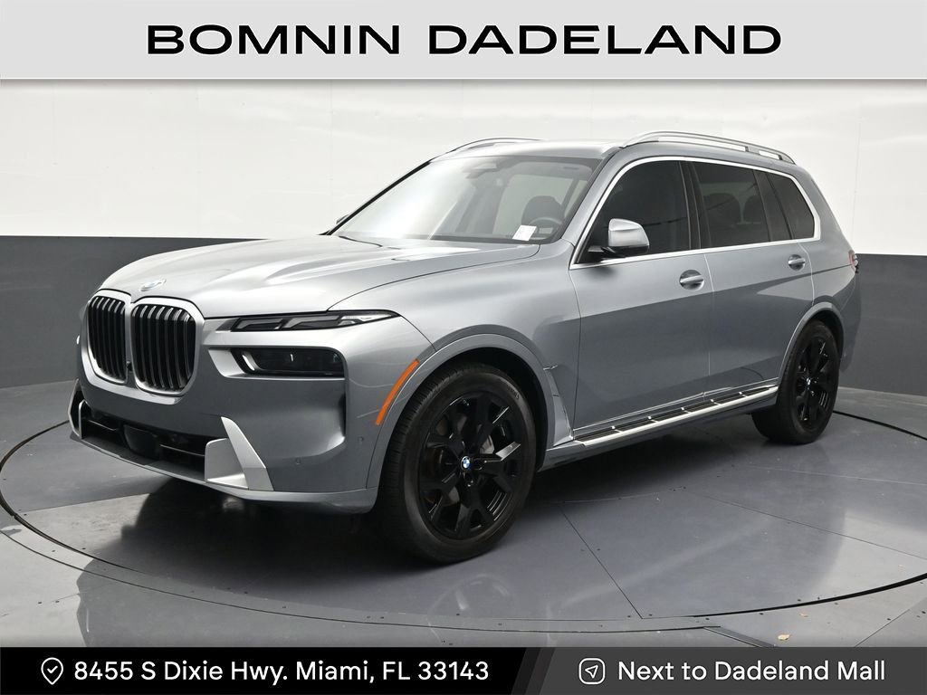 Used 2025 BMW X7 xDrive40i w/ Parking Assistance Package image 1
