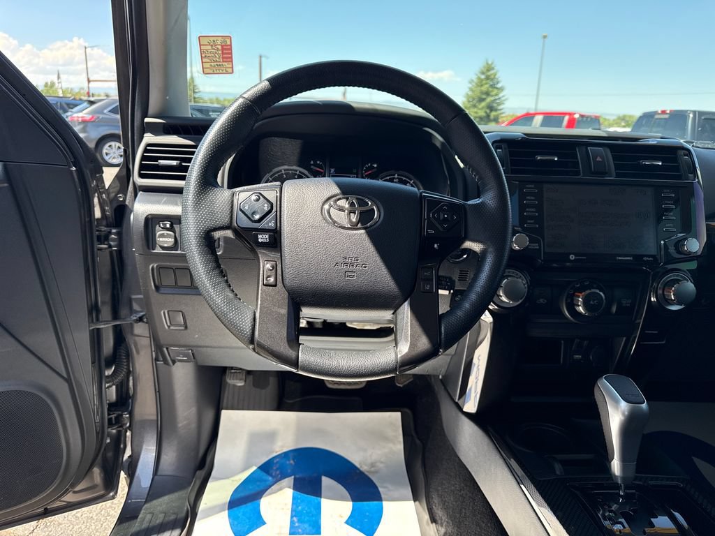 Used 2023 Toyota 4Runner TRD Off-Road Premium AWD/4WD image 15
