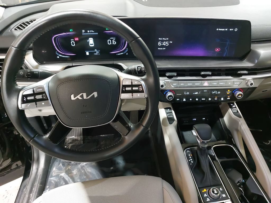 Used 2025 Kia Telluride S AWD/4WD image 17