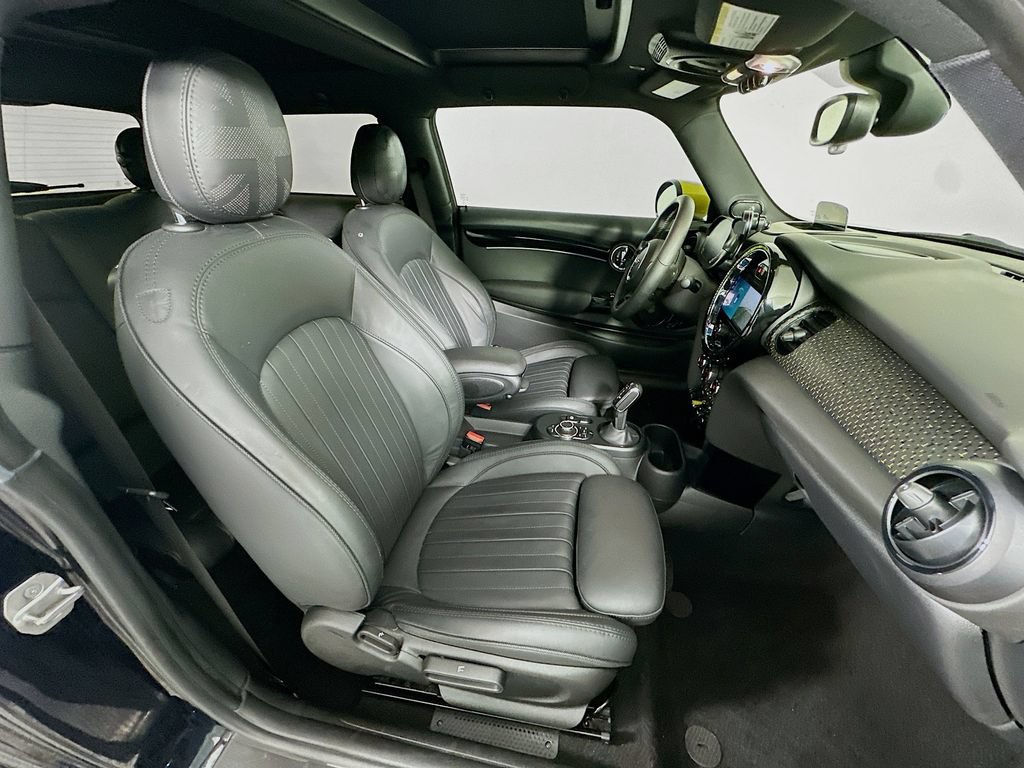 Used 2022 MINI Cooper SE FWD image 28