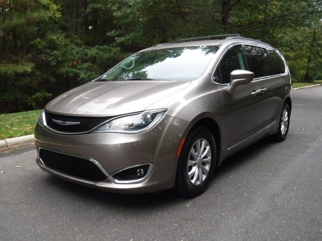 Used 2017 Chrysler Pacifica Touring-L