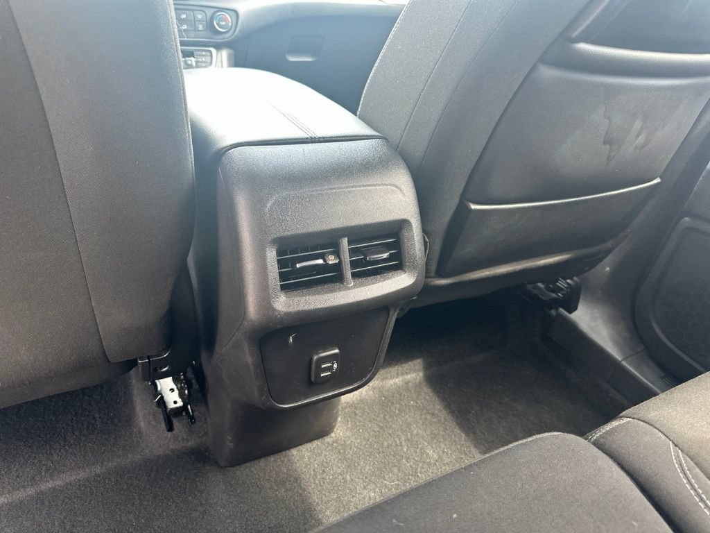 Used 2024 GMC Terrain SLE AWD/4WD image 30