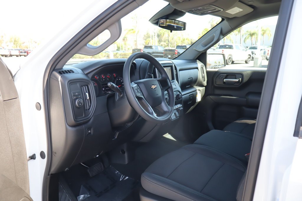 New 2026 Chevrolet Silverado 1500 Custom RWD image 16