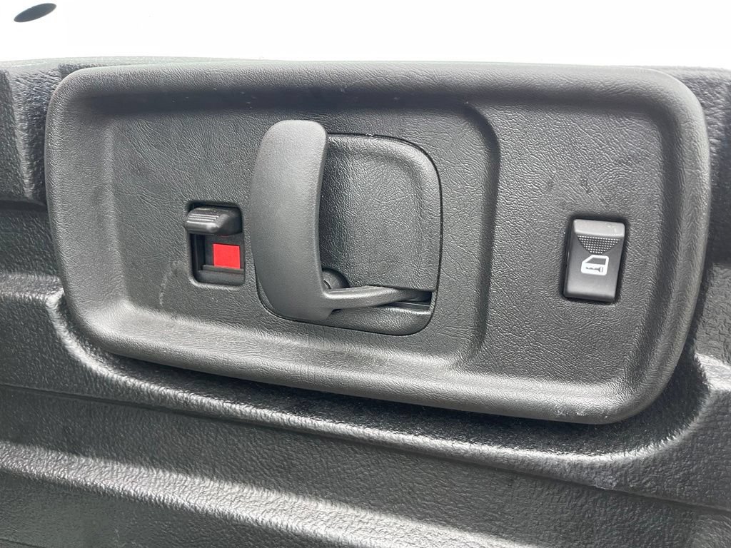 Used 2025 Chevrolet Express 2500 w/ Driver Convenience Package RWD image 13