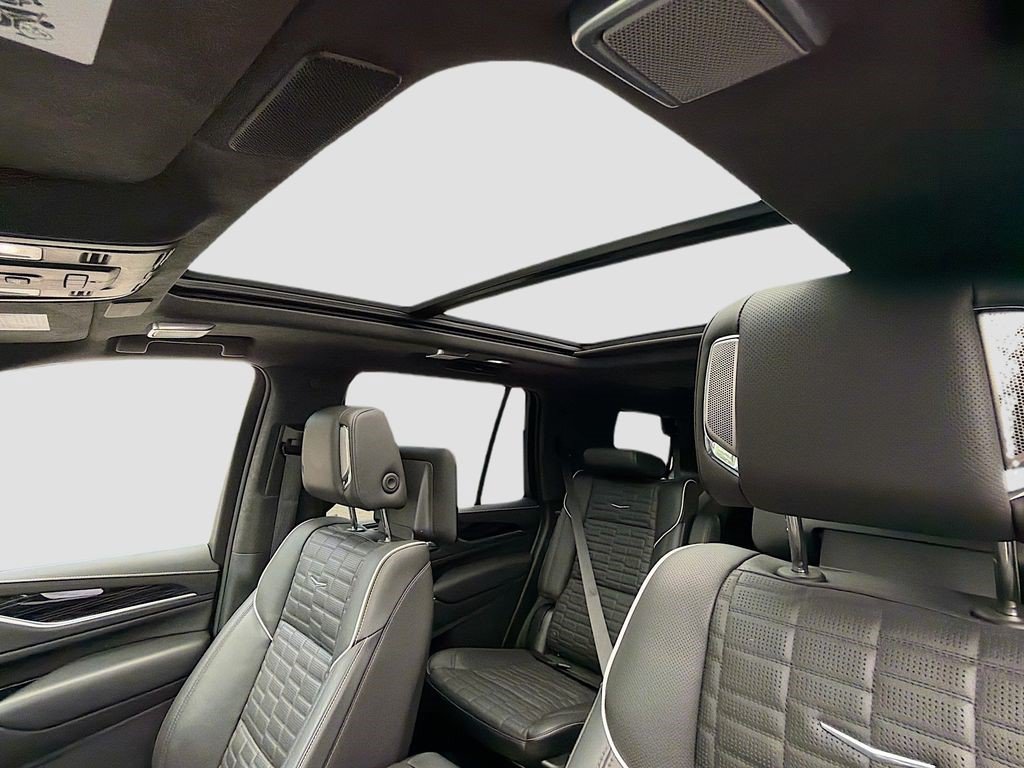 Certified 2023 Cadillac Escalade V AWD/4WD image 28