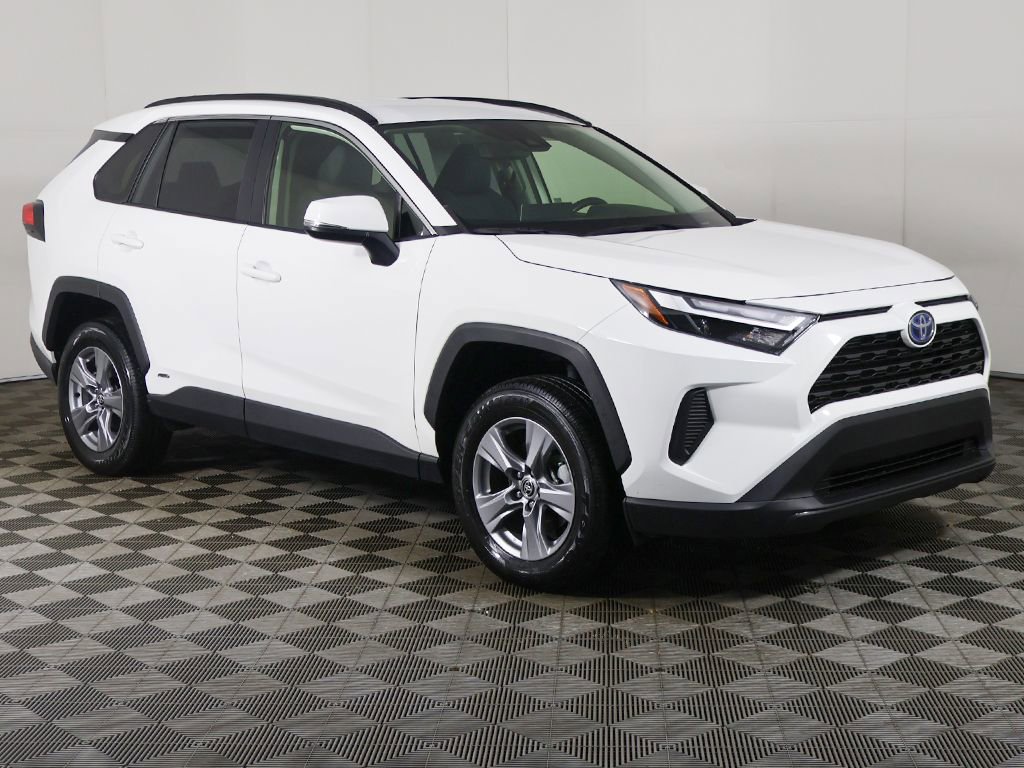 Used 2024 Toyota RAV4 XLE image 44