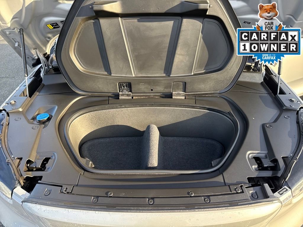 Used 2023 Volvo XC40 Recharge Plus image 24