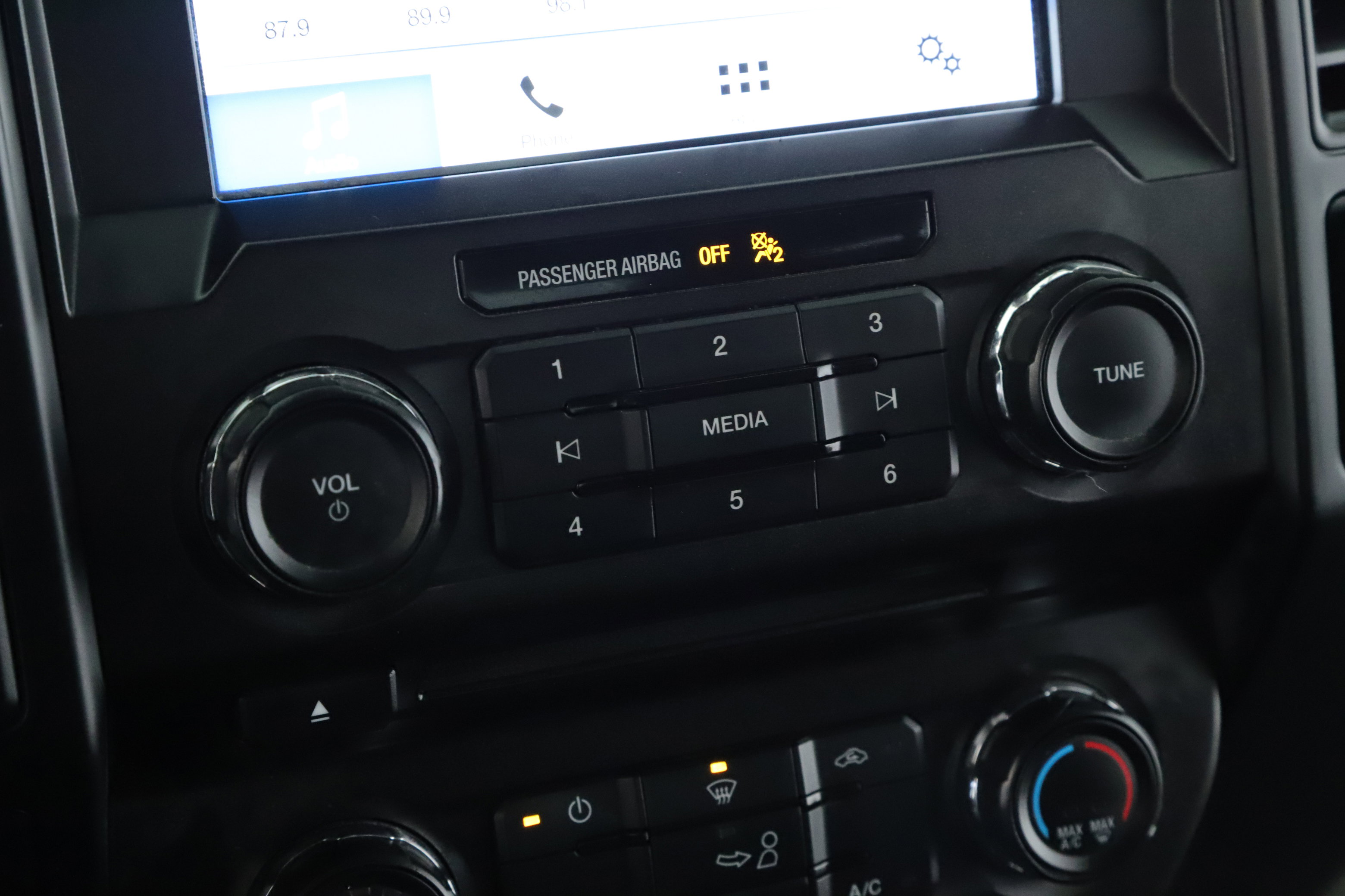 Used 2018 Ford F150 XL w/ Equipment Group 101A Mid image 14