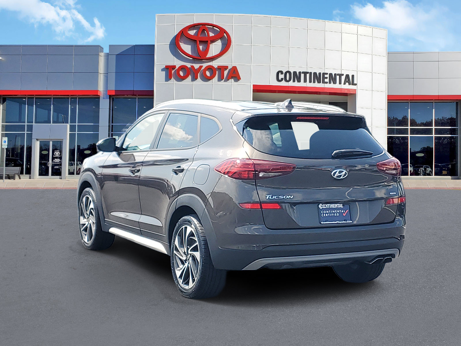 Used 2019 Hyundai Tucson Sport w/ Cargo Package AWD/4WD image 4