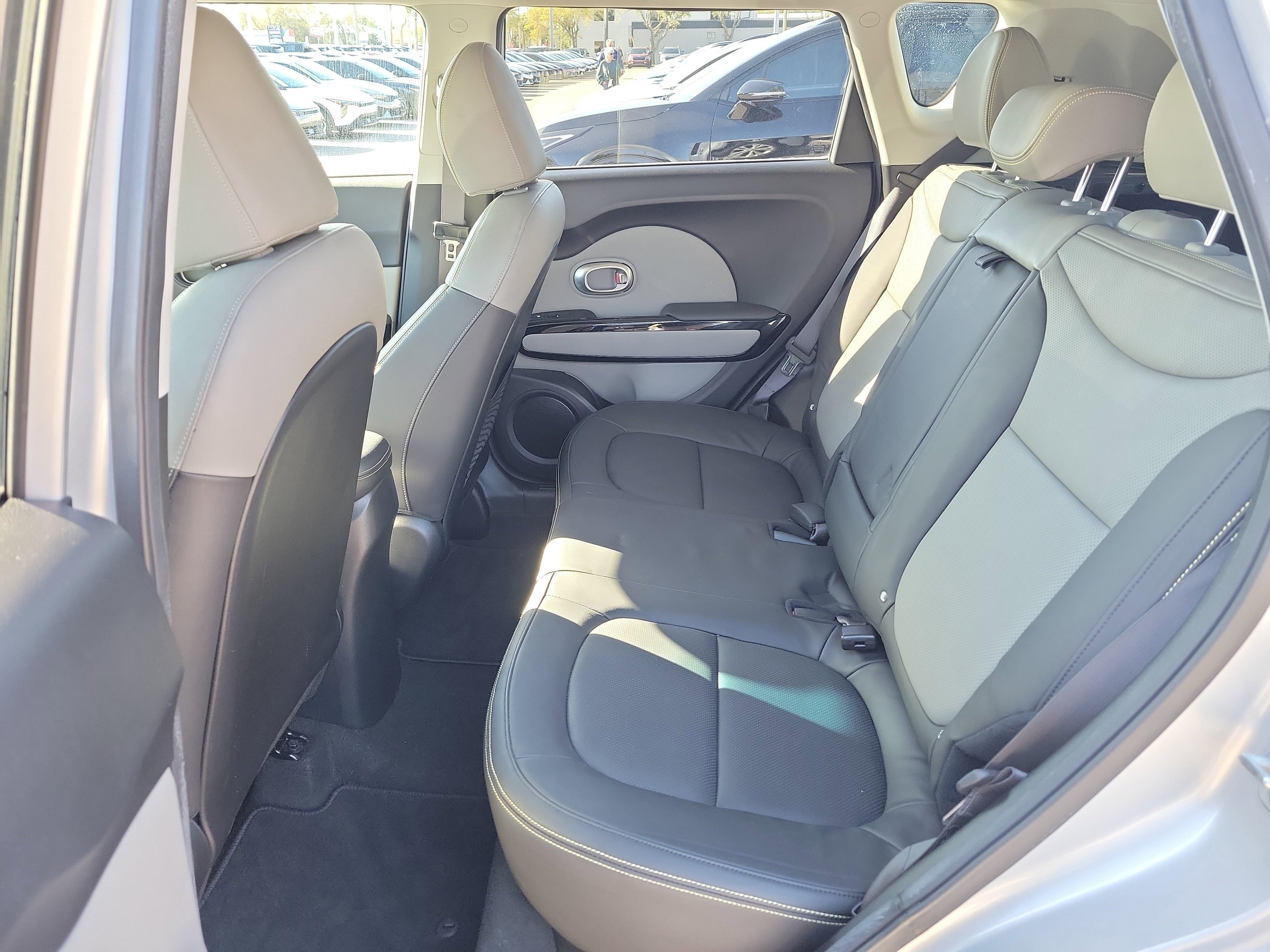 Used 2016 Kia Soul + w/ Primo Package image 15