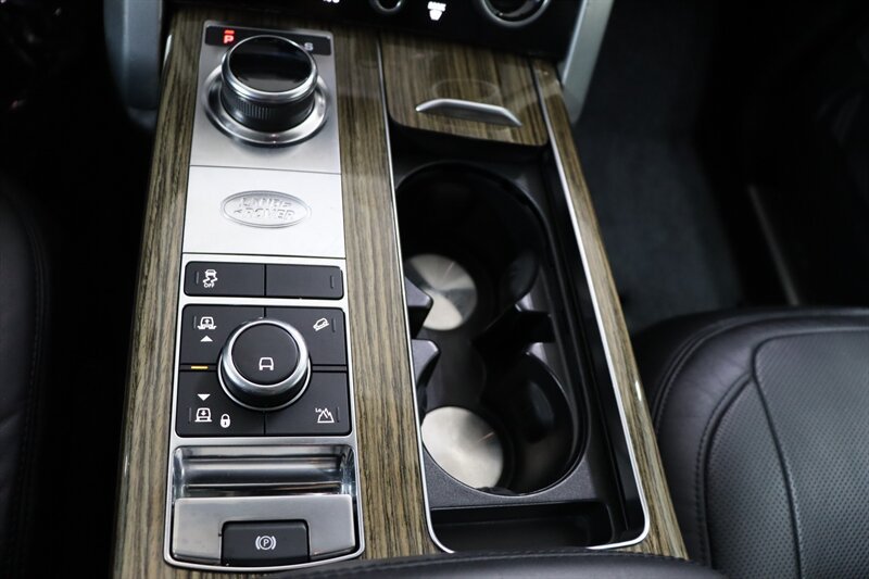 Used 2019 Land Rover Range Rover Supercharged AWD/4WD image 13