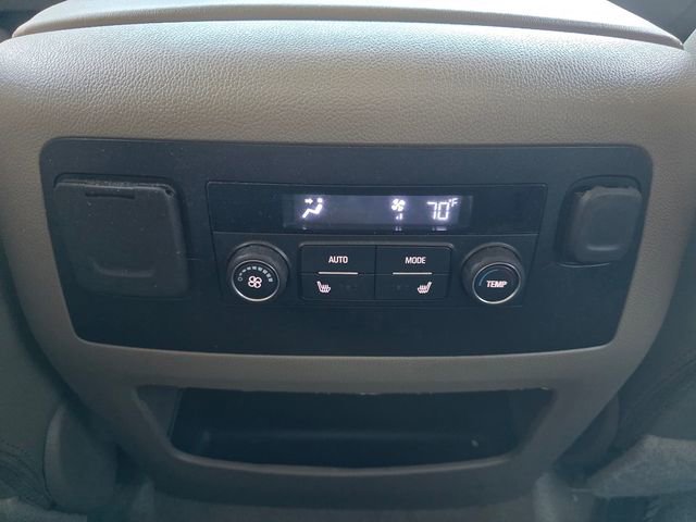 Used 2019 GMC Yukon XL SLT image 16