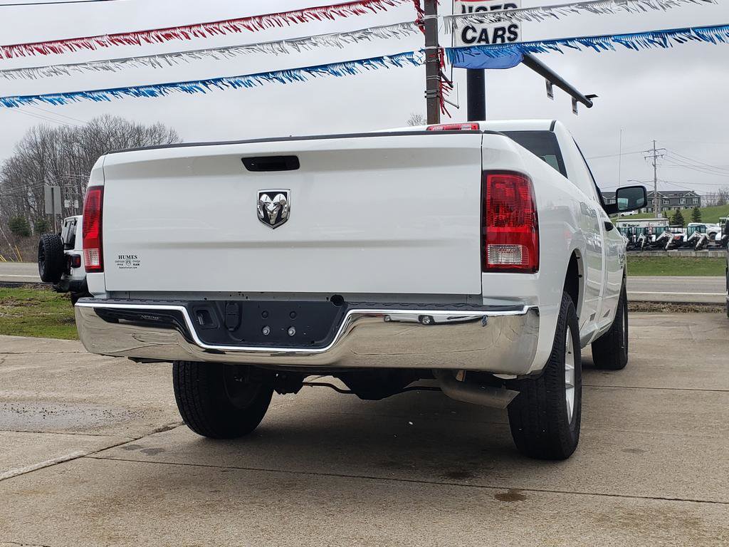 Used 2023 RAM 1500 Classic SLT image 3